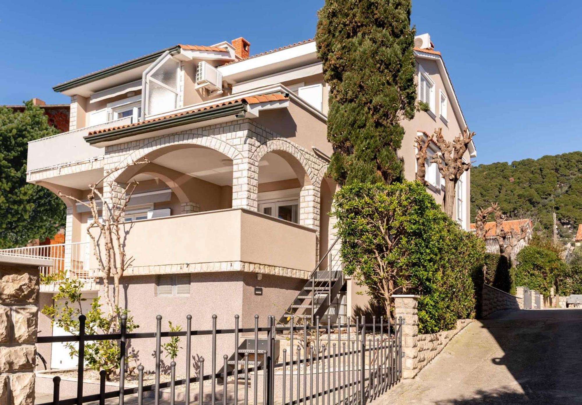 Apartments Casa Barbara Rab Town Extérieur photo